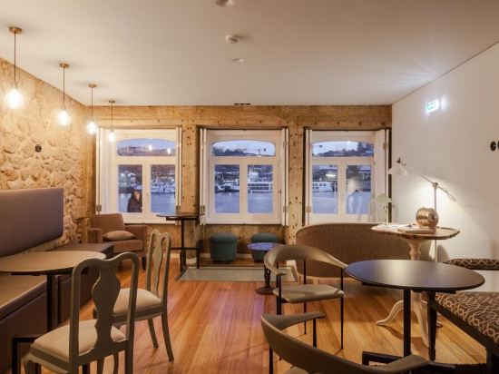 Фото 1872 River House