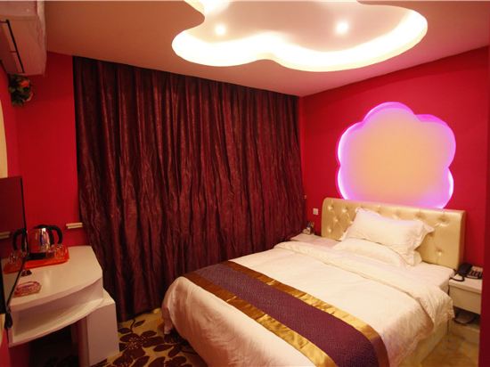 Фото Light Stay·Noli Theme Hotel (Shanghai Fengxian Nanqiao Branch)