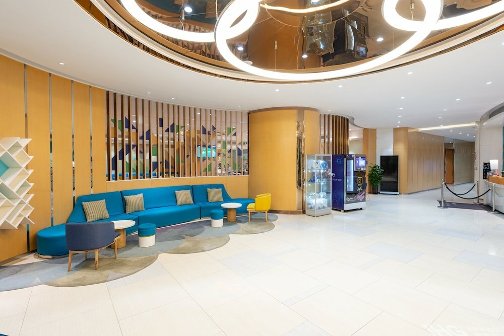 Фото Holiday Inn Express Shanghai Zhenping