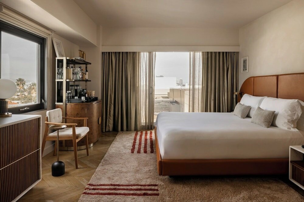 Фото Sixty Beverly Hills