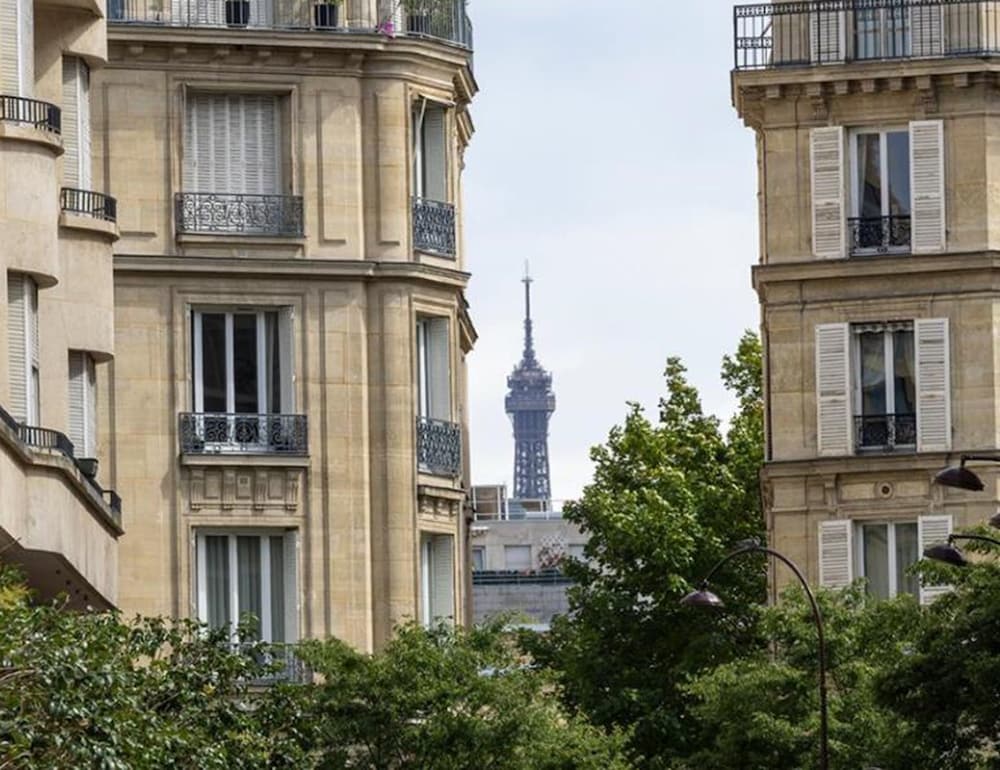 Фото Charlemagne