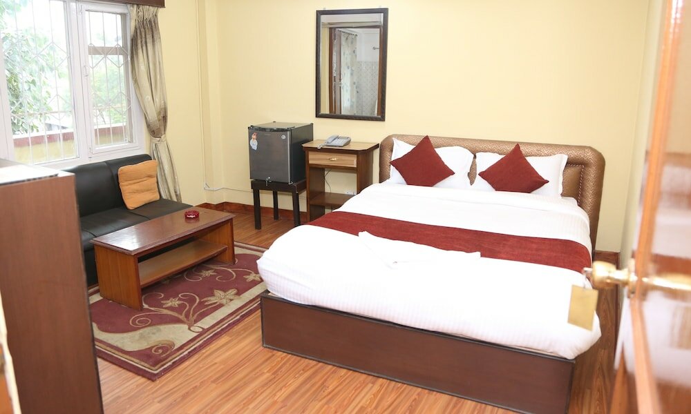 Фото Hotel Holy Temple Tree & Chautari Cafe