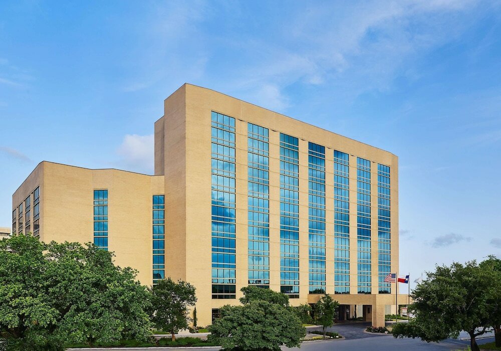 Фото DoubleTree by Hilton San Antonio Airport