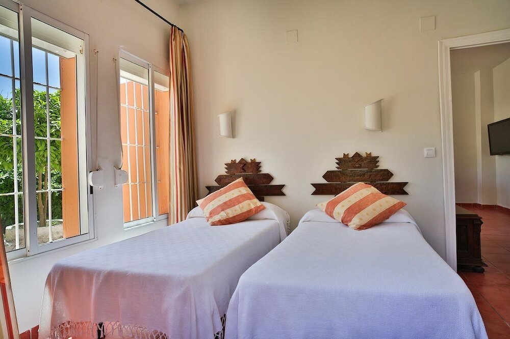 Фото Hotel Madreselva