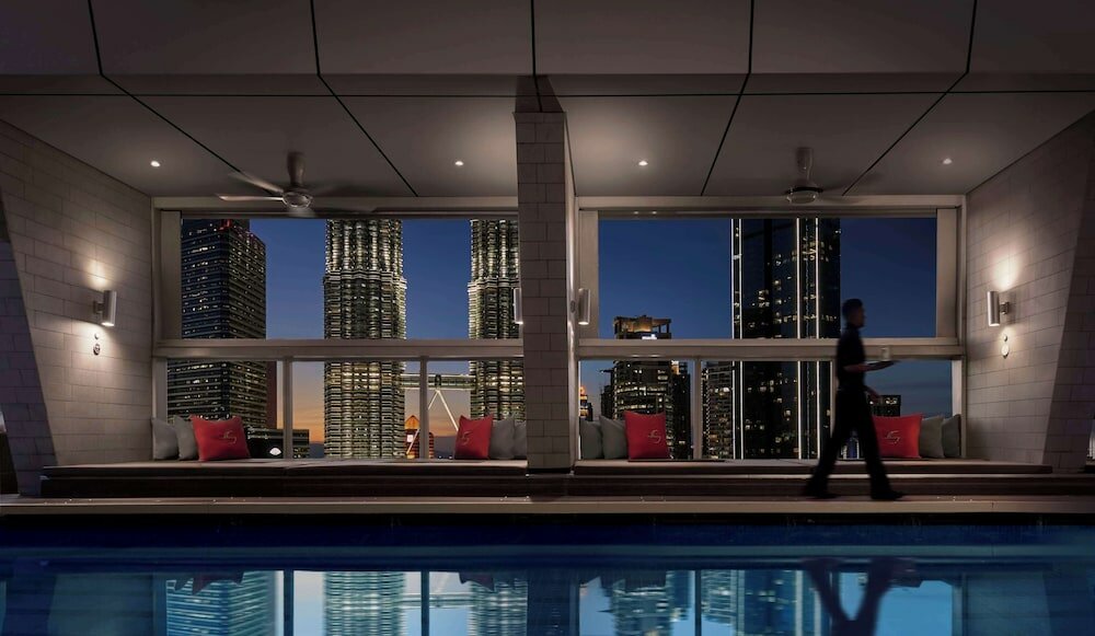 Фото Traders Hotel Kuala Lumpur