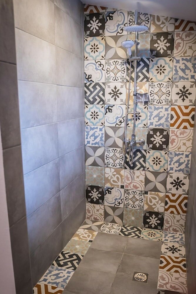 Фото Parthenis Hotel & Suites