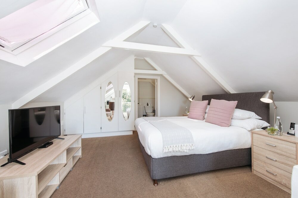 Фото River Manor Boutique Hotel