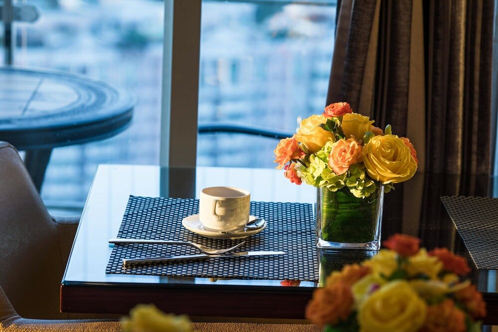 Фото Shenzhen New World Metro Grand Hotel