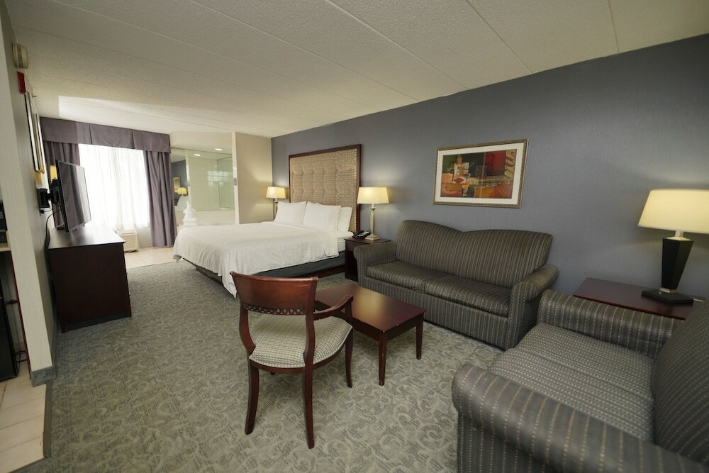 Фото Holiday Inn & Suites Chicago-Carol Stream