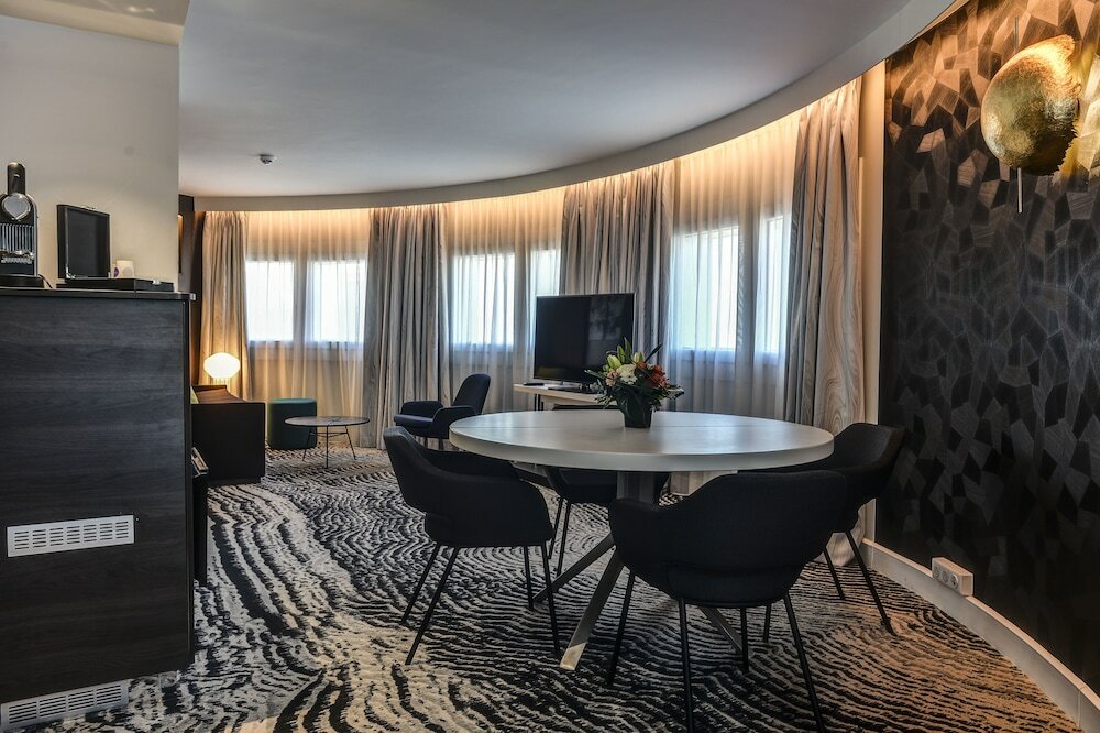 Фото Novotel Paris 14 Porte d'Orléans