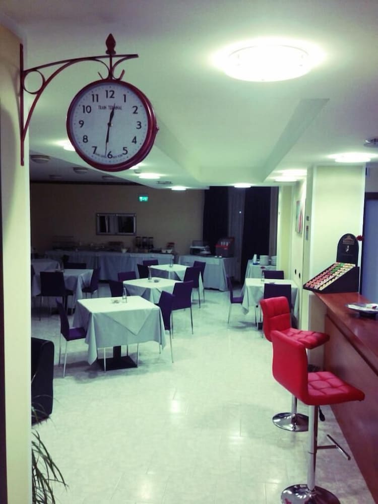 Фото Fidenza Hotel