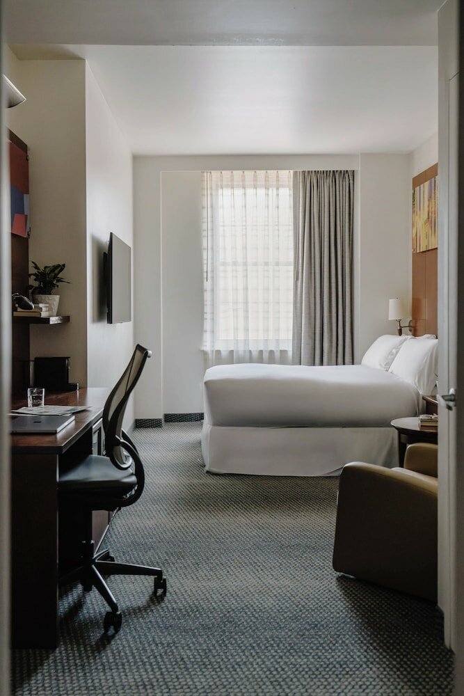 Фото Club Quarters Hotel in Philadelphia