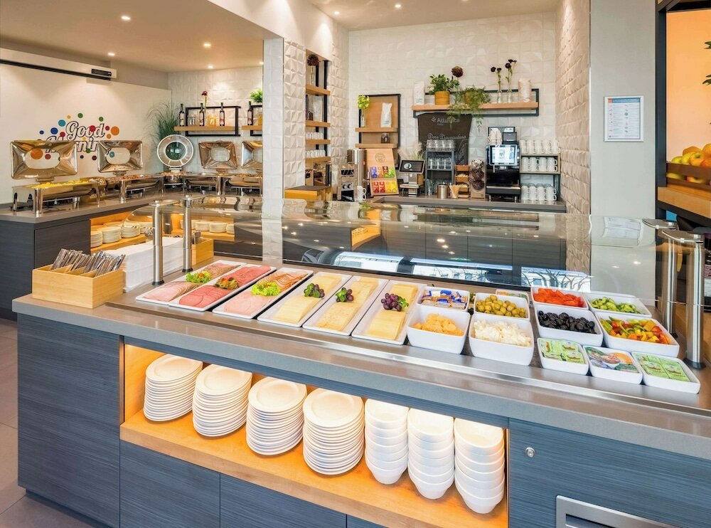 Фото Ramada Encore by Wyddham Munich Messe