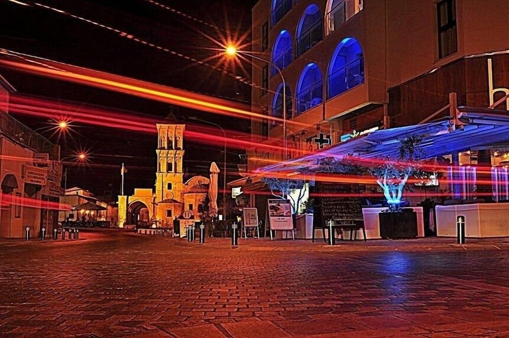 Фото отеля 3