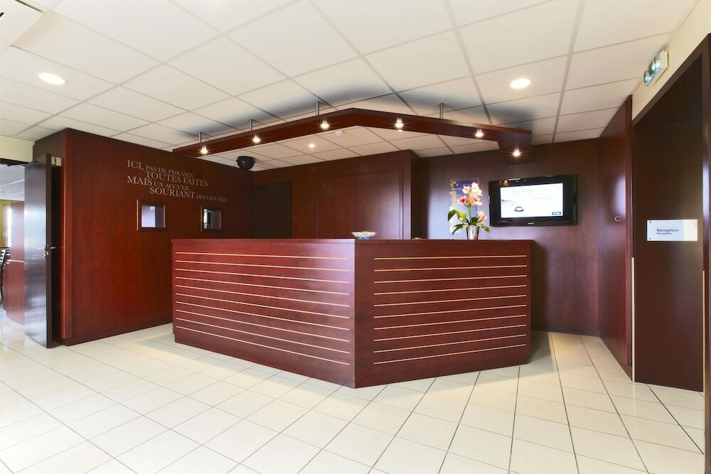 Фото Kyriad Bordeaux- Lormont