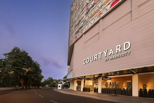 Гостиница Courtyard by Marriott Colombo в Западной провинции