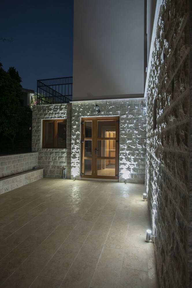 Фото Отель Twelve by Aycon