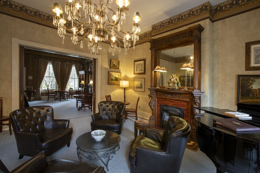 Фото Foley House Inn