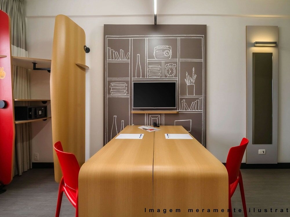 Фото Ibis Paulinia