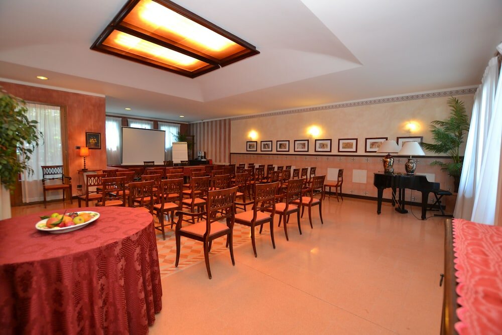 Фото Hotel Enrichetta