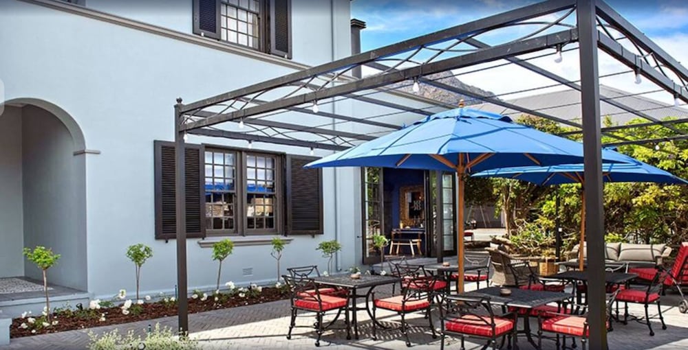 Фото La Fontaine