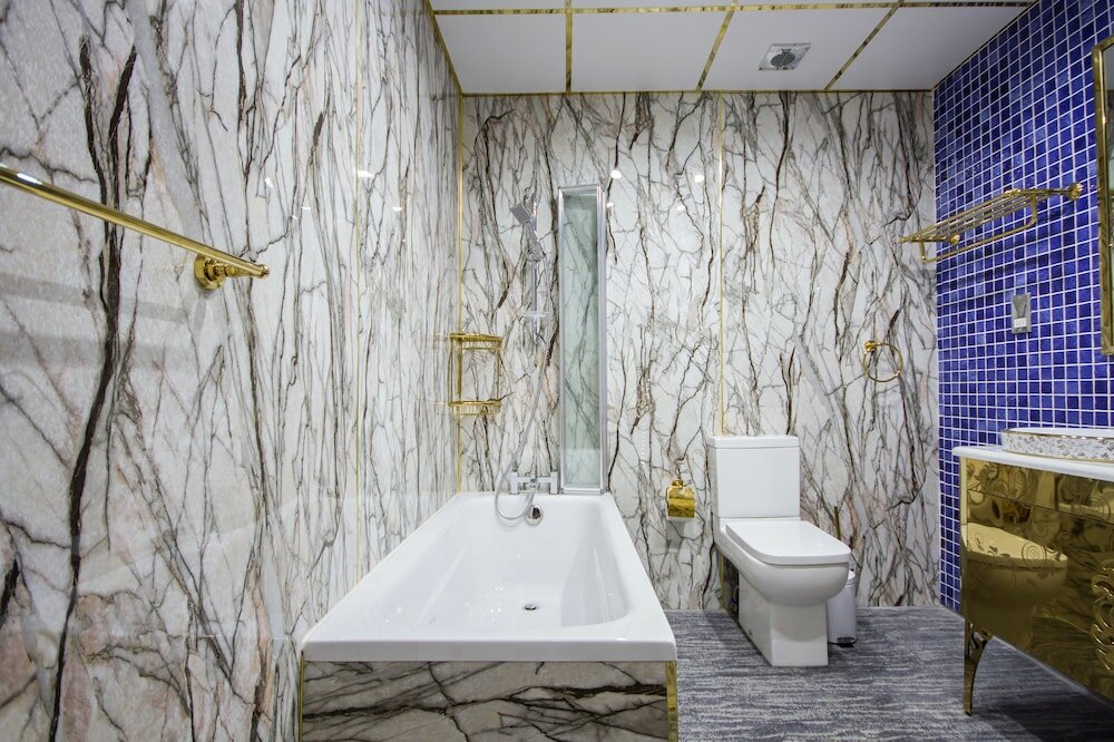 Фото DJ Suites Blackpool