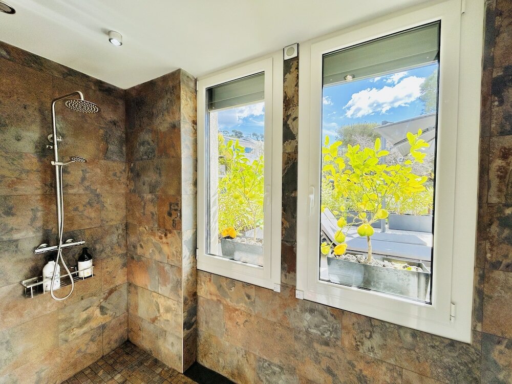 Фото The Address