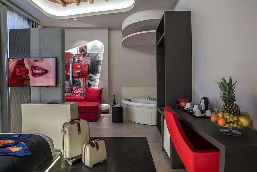 Фото VIA Veneto Prestige Rooms