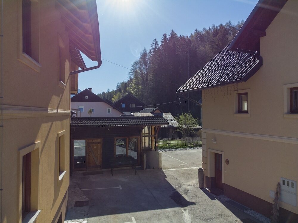 Фото Apartment House Berghi