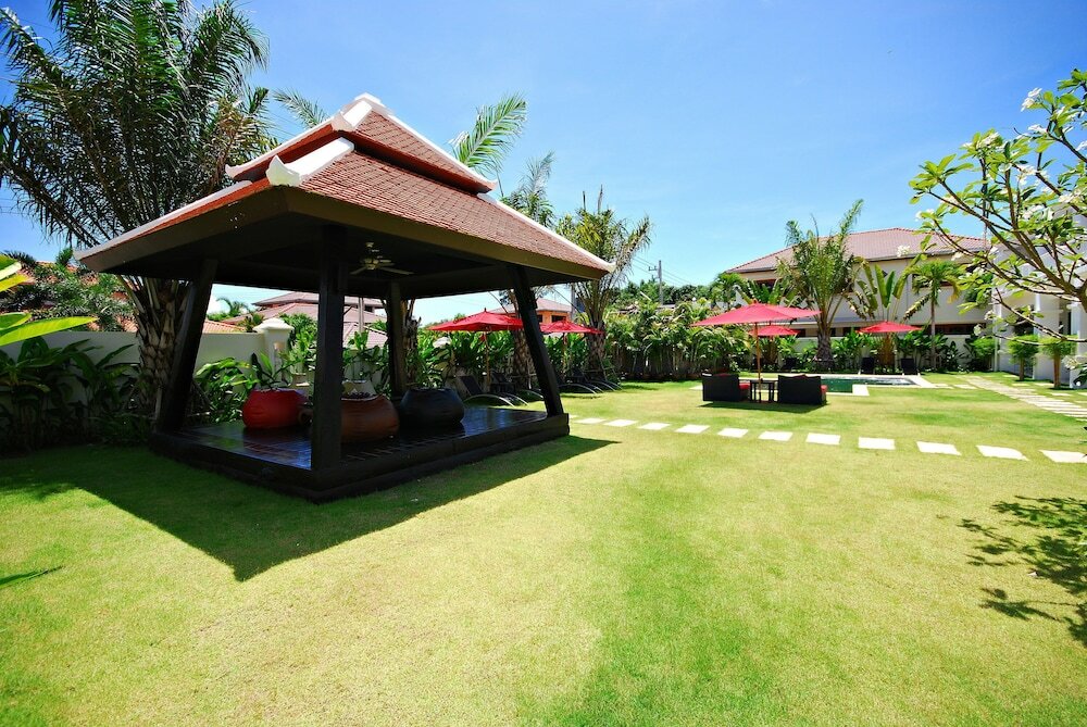 Фото Palm Grove Resort