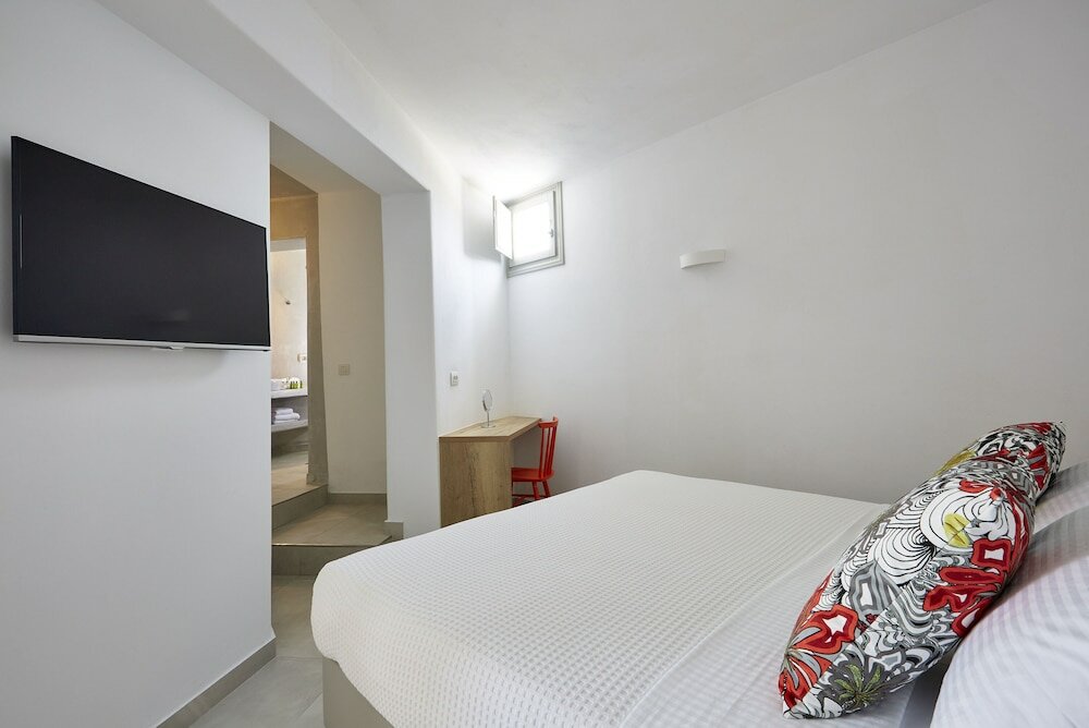 Фото Aperanto Suites