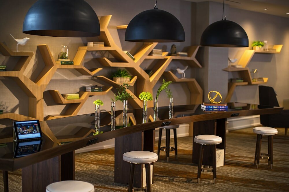 Фото Renaissance Raleigh North Hills Hotel