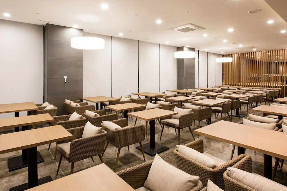 Фото Hotel Bridge Seogwipo