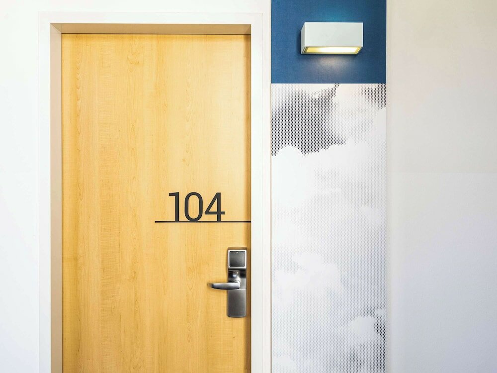 Фото Ibis Karlsruhe Hauptbahnhof