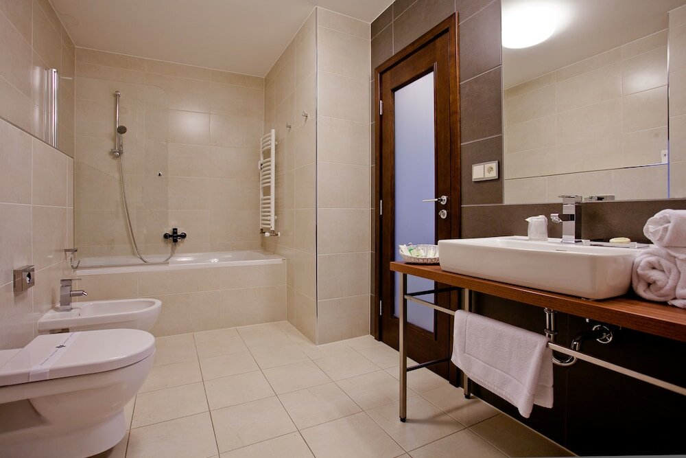 Фото Golden Fish Hotel Apartments