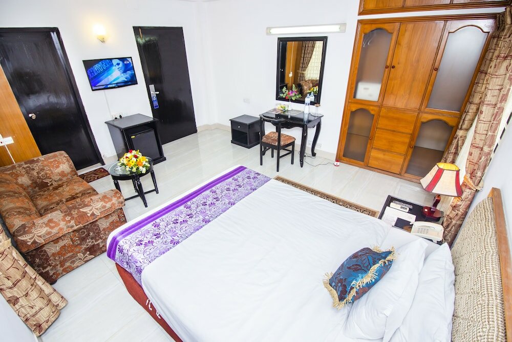 Фото Hotel Lake Breeze