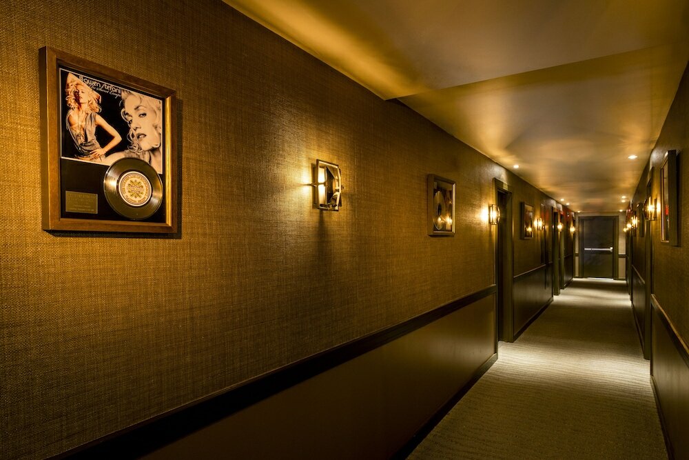 Фото The Marlin Hotel