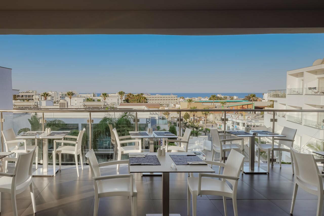 Фото Tasia Maris Oasis