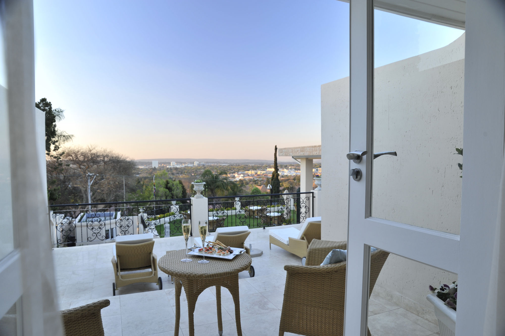 Фото 131 on Herbert Baker Boutique Hotel