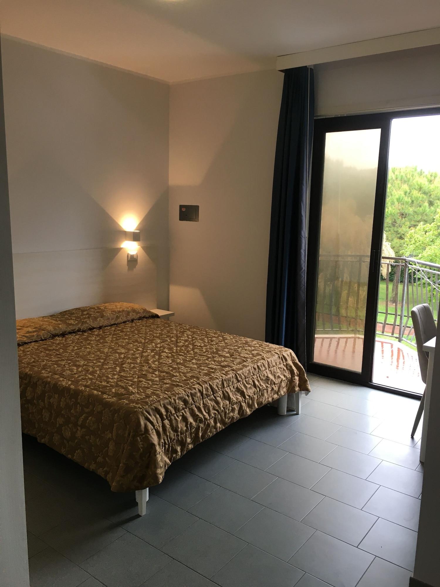 Фото Hotel La Siesta