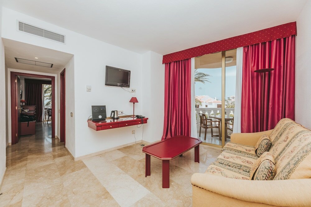 Фото Cleopatra Palace Hotel