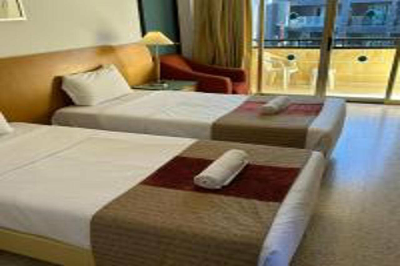 Фото The St. George’s Park Hotel