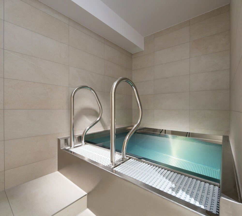 Фото Mamaison Residence Downtown Prague