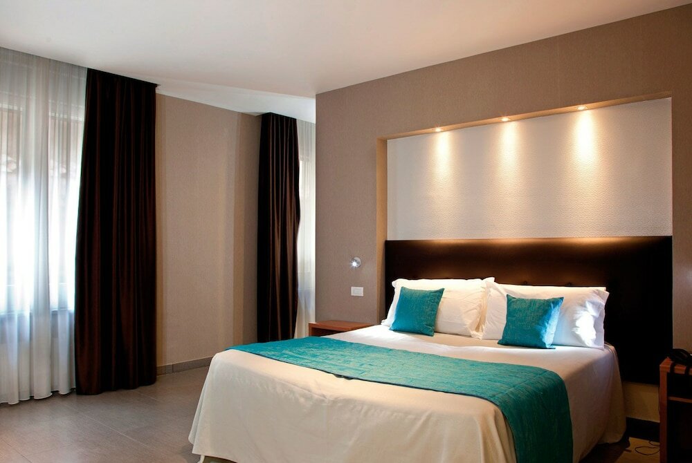 Фото Napolit'amo Hotel Medina