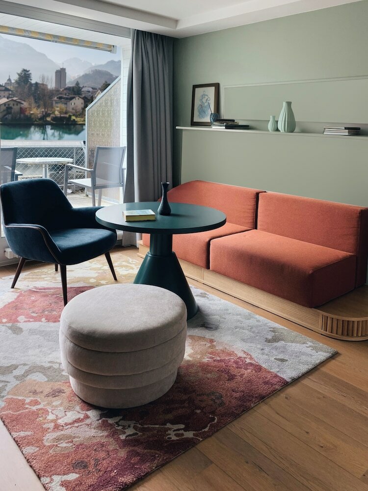 Фото Aparthotel Goldey Interlaken