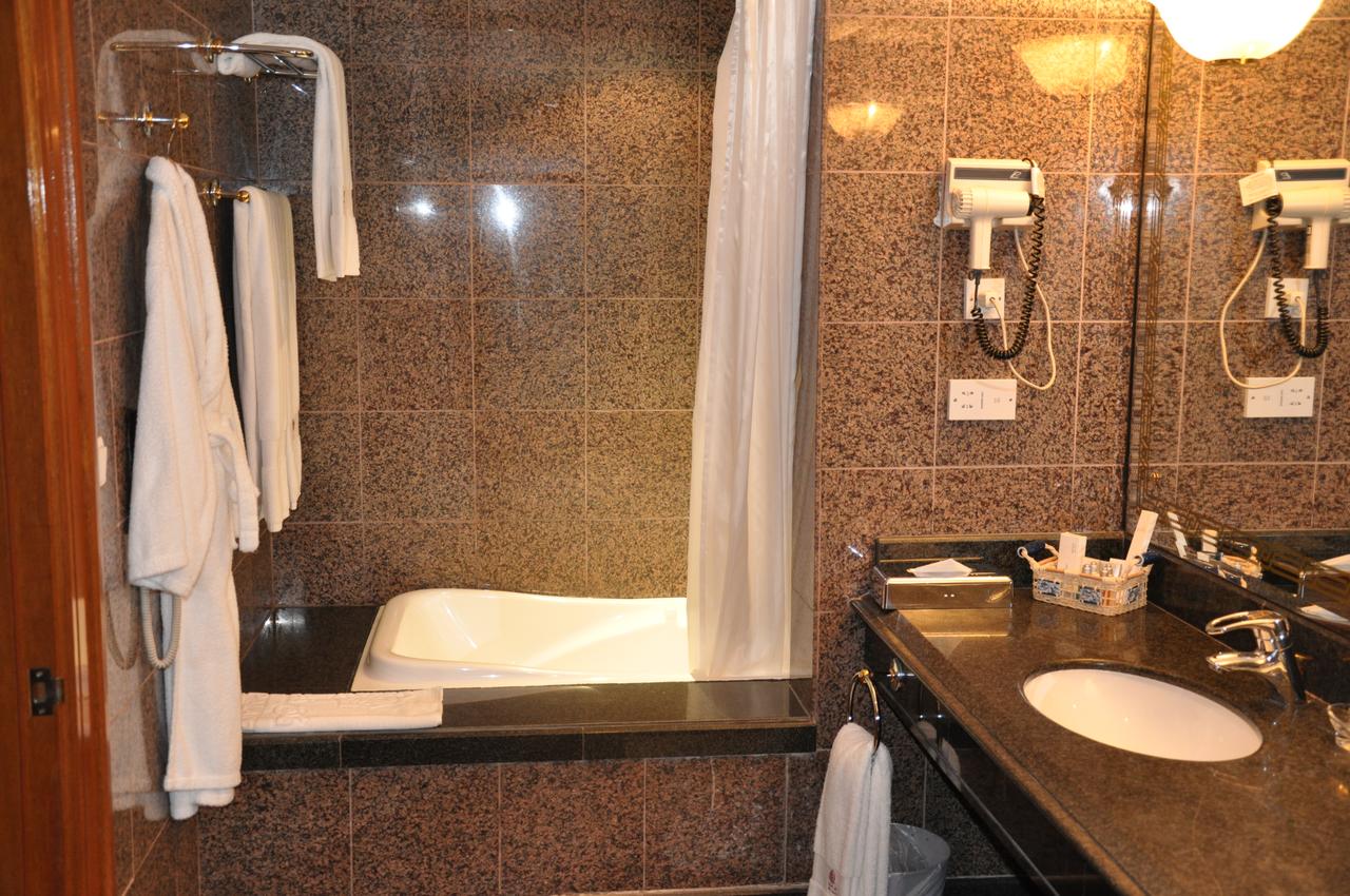 Фото Abha Palace Hotel