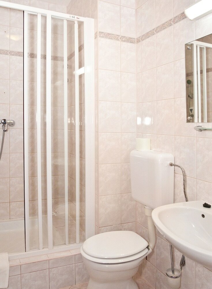 Фото Klastrom Hotel