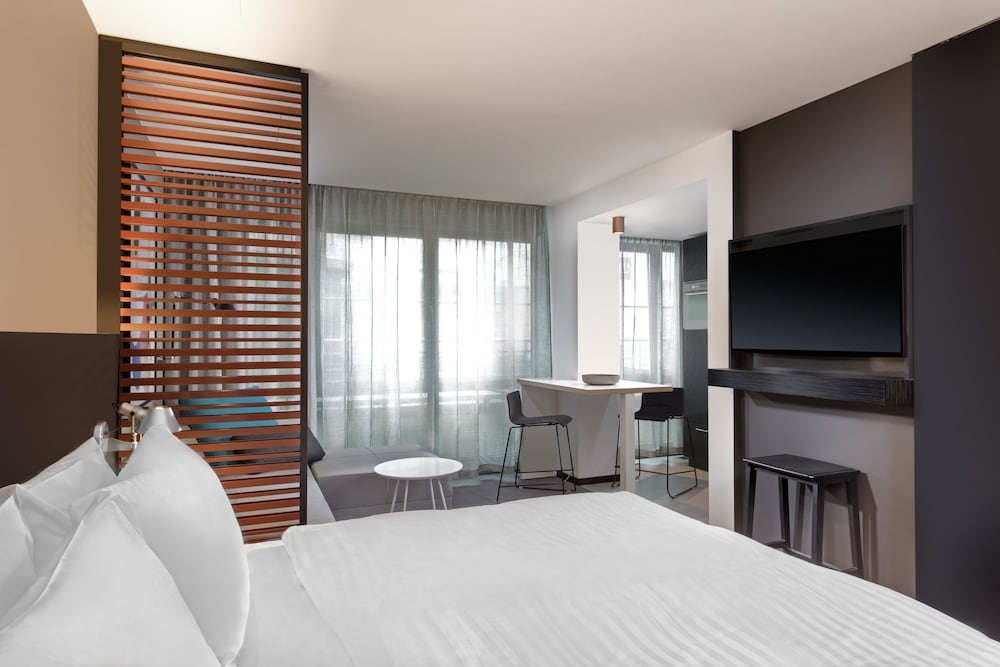 Фото Adina Apartment Hotel Leipzig