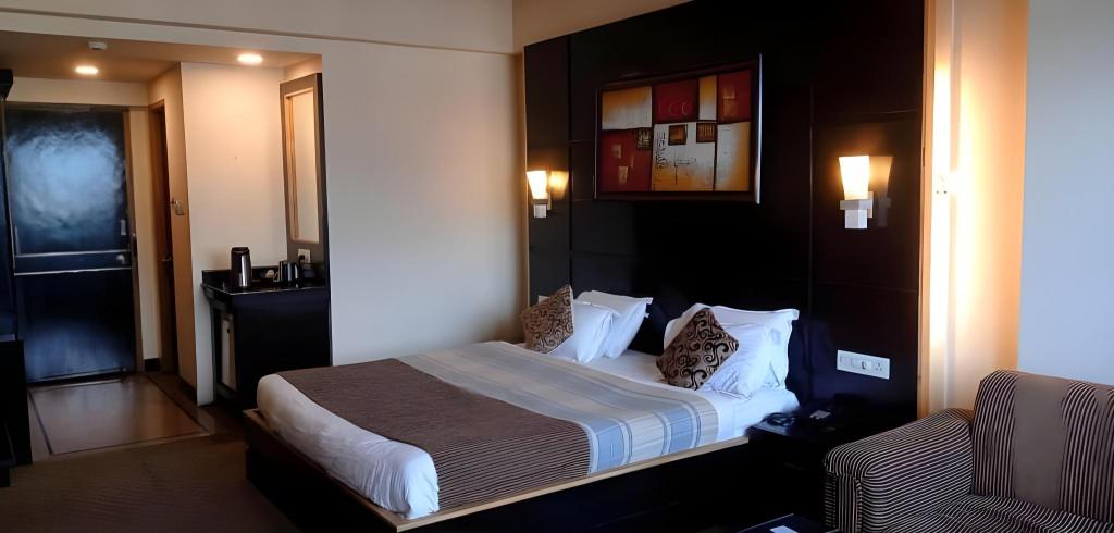 Фото Comrade Inn