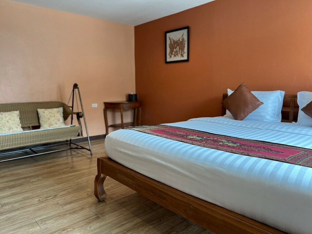 Фото Phaphoom Boutique